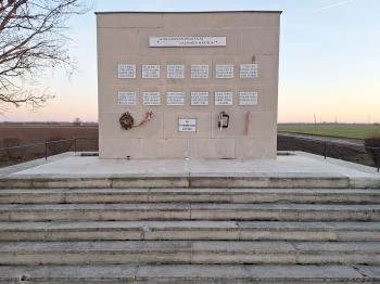 Román megszállás áldozatainak emlékműve Hódmezővásárhely