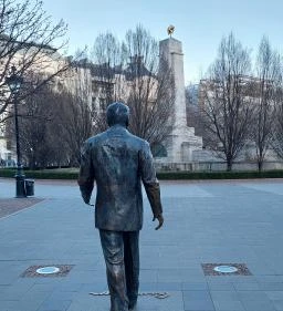 Ronald Reagan szobra