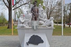 Rongyos Gárda-emlékmű Ásotthalom