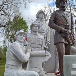 Rongyos Gárda-emlékmű Ásotthalom - Egyéb