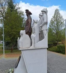 Rongyos Gárda-emlékmű 