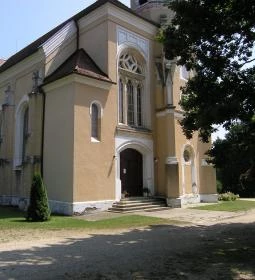 86. legjobb látnivaló: Rönöki Szent Imre templom