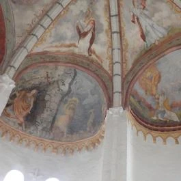 Rotunda Kiszombor - Belső