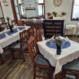 Rozmaring Étterem, Varsány - Belső