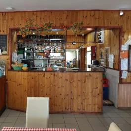 Rózsakert Fogadó étterme, Bercel - Belső