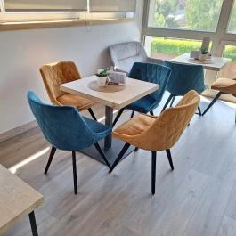 Rózy Tapolca - Belső