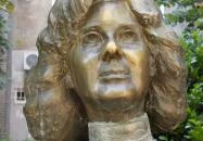 Ruttkai Éva szobra Budapest