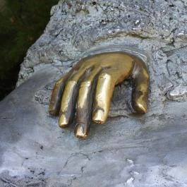 Ruttkai Éva szobra Budapest - Egyéb