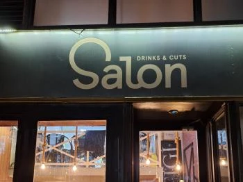 Salon Drinks & Cuts Budapest