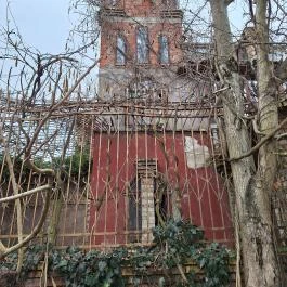 Az elfelejtett kastély, Debrecen - Külső kép