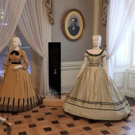 Sándor-Metternich-kastély, Bajna - Egyéb