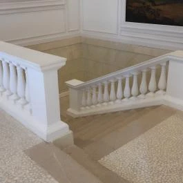 Sándor-Metternich-kastély, Bajna - Belső