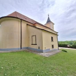 Sápi Szent István templom Sülysáp - Külső kép