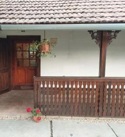 Sárarany Szalmaporta