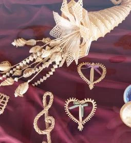 Sárarany Szalmaporta