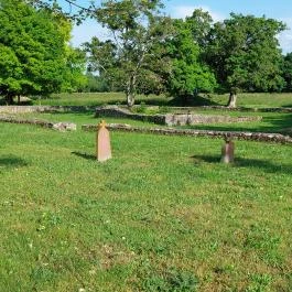 Sárdörgicsei templomrom Zánka - Külső kép