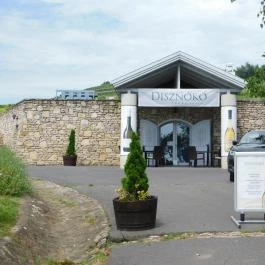 Sárga Borház Vendéglő, Mezőzombor - Külső kép