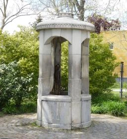 22. legjobb látnivaló: Sárkányos ivókút