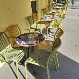 SarkiTanszék Budapest - Külső kép
