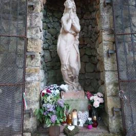 Sarlós Boldogasszony kápolna, Csobánka - Külső kép