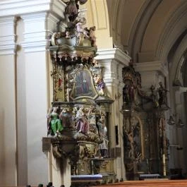 Sarlós Boldogasszony-templom, Kiskunfélegyháza - Belső