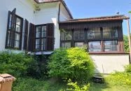 Sass-kúria Kölesd - Borjád