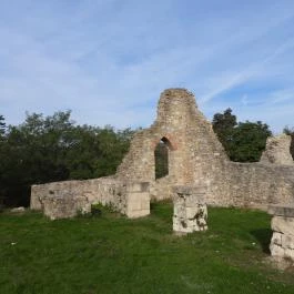 Schlossberg templomrom Mecseknádasd - Külső kép