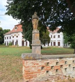 Schmidegg-Vigyázó kastély