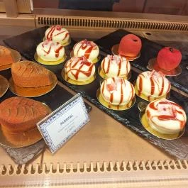 Scruton - Allee, Budapest - Étel/ital