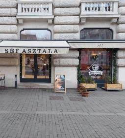 Séf Asztala - Kossuth Lajos tér