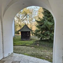 Sennyey-Bezerédj-Békássy kastély, Zsennye - Külső kép