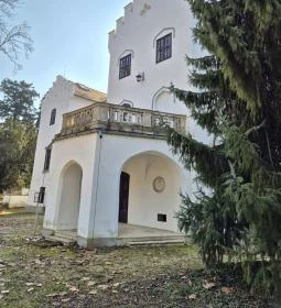 Sennyey-Bezerédj-Békássy kastély