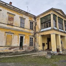 Sényi-kastély Balogunyom - Külső kép