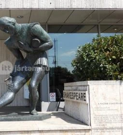 Shakespeare-emlékmű