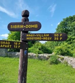 Sibrik-dombi római erőd és ispáni vár romjai