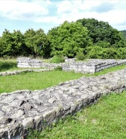 Sibrik-dombi római erőd és ispáni vár romjai