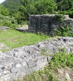 Sibrik-dombi római erőd és ispáni vár romjai