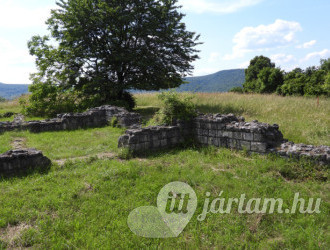Sibrik-dombi római erőd és ispáni vár romjai
