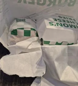 Simon's Burger - Allee