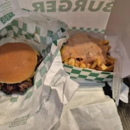 Simon's Burger - Allee Budapest - Étel/ital