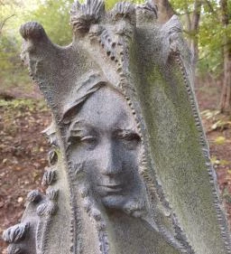 Skóciai Szent Margit szobra