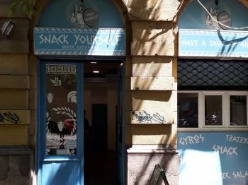 Snack Yourself Gyros Bar Budapest
