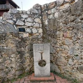 Solymári vár, Solymár - Belső