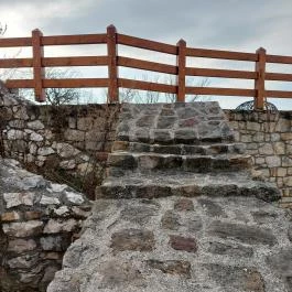 Solymári vár, Solymár - Belső