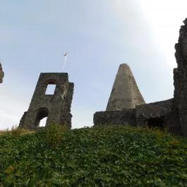 Somlói vár Doba - Külső kép