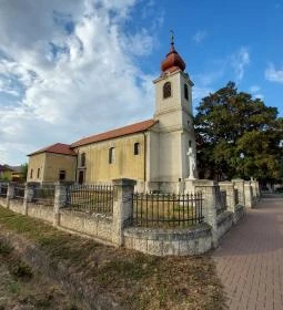 Sóskúti Kisboldogasszony templom