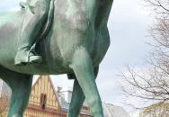 Sportlovas szobor Budapest