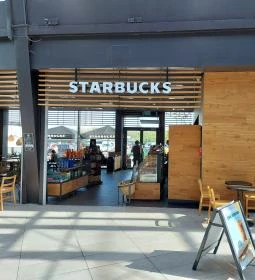 Starbucks - Auchan