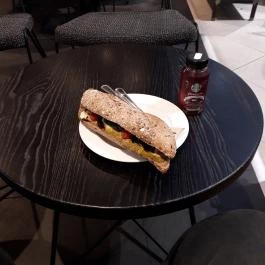 Starbucks - Auchan, Budaörs - Étel/ital