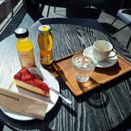 Starbucks - Auchan, Budaörs - Étel/ital